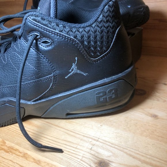 Air Jordans Max Aura 3 GS Black Basketball Shoe Michael Jordans - Picture 3 of 9